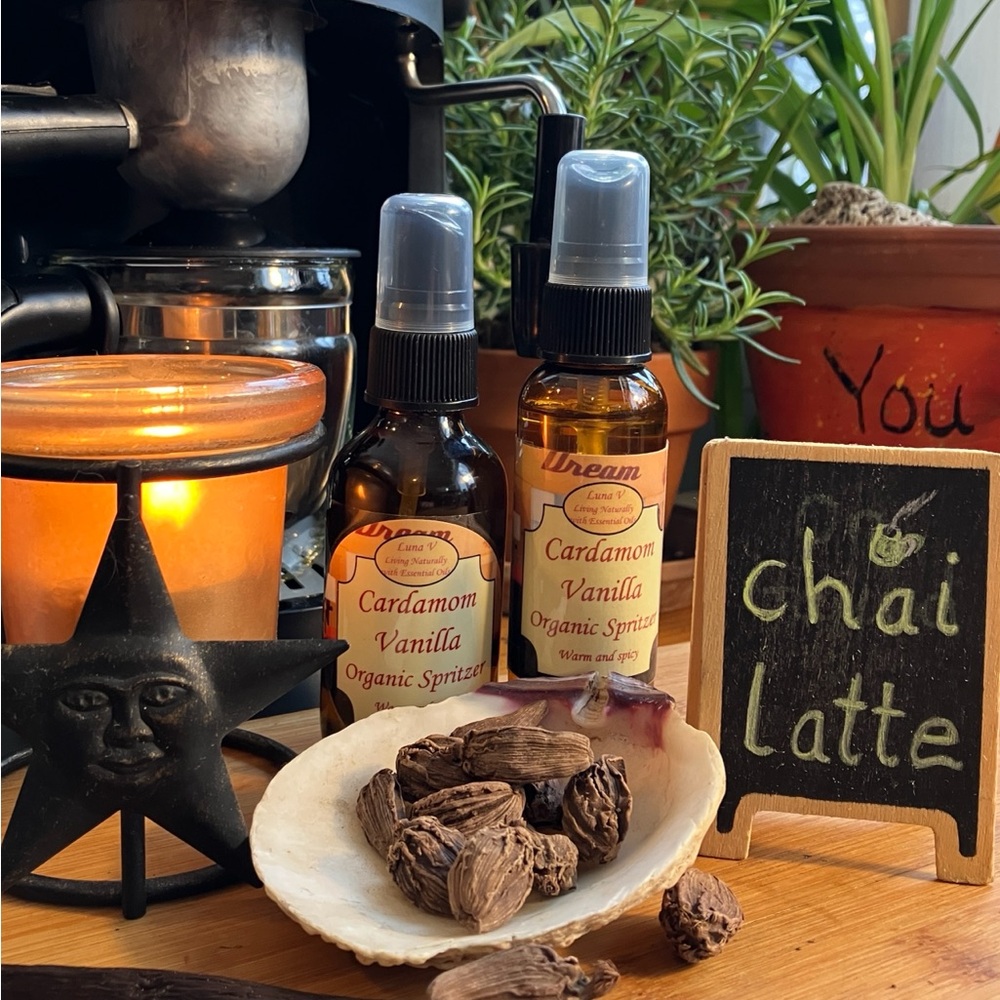Cardamom Vanilla Essential Oil Spritzer